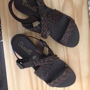 Italian leather sandals NWOT